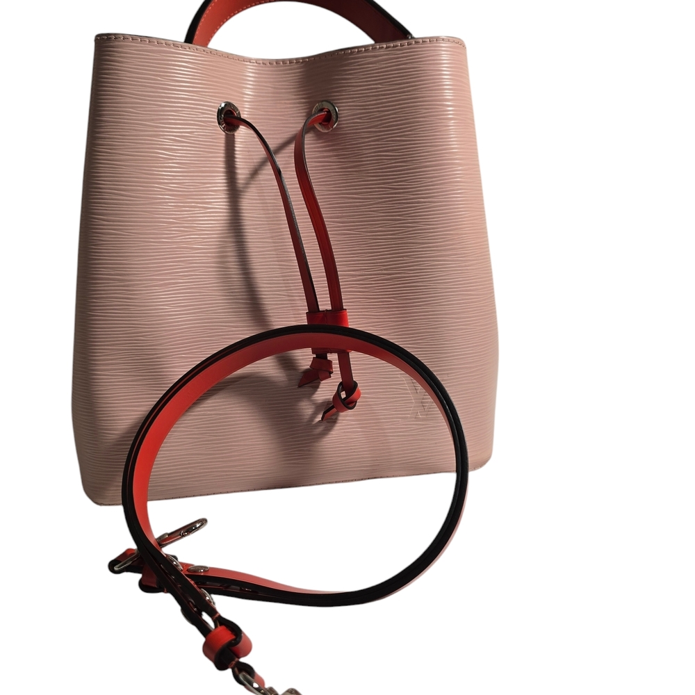 Louis Vuitton Pink Bucket Bag - Picture 6 of 11